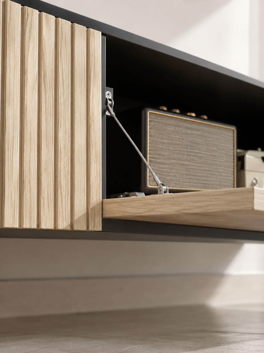 Meuble TV suspendu bois naturel et noir 140 cm – portes cannelées – vue 4